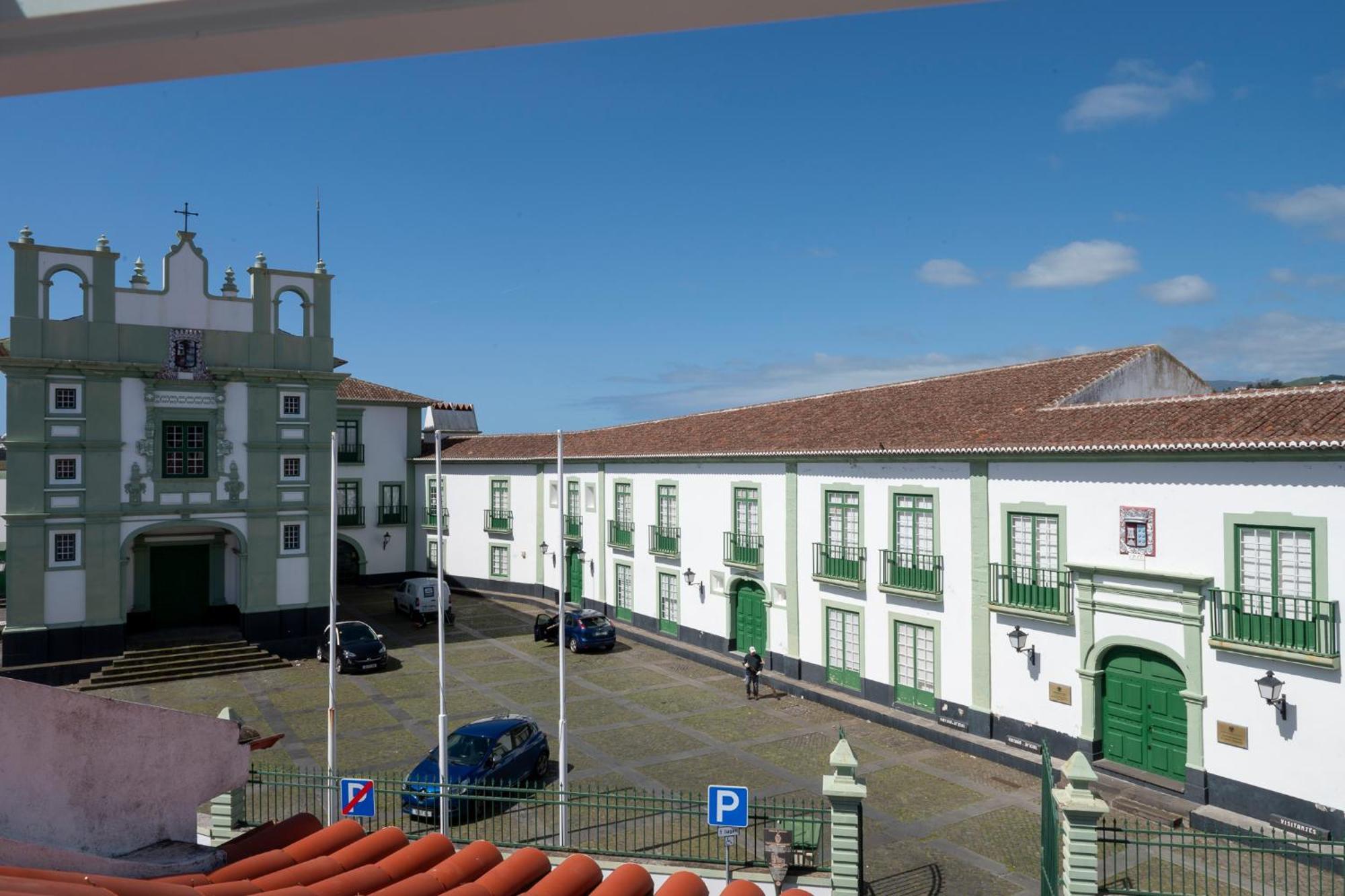 Casa Dos Remedios Apartment Angra do Heroismo Luaran gambar