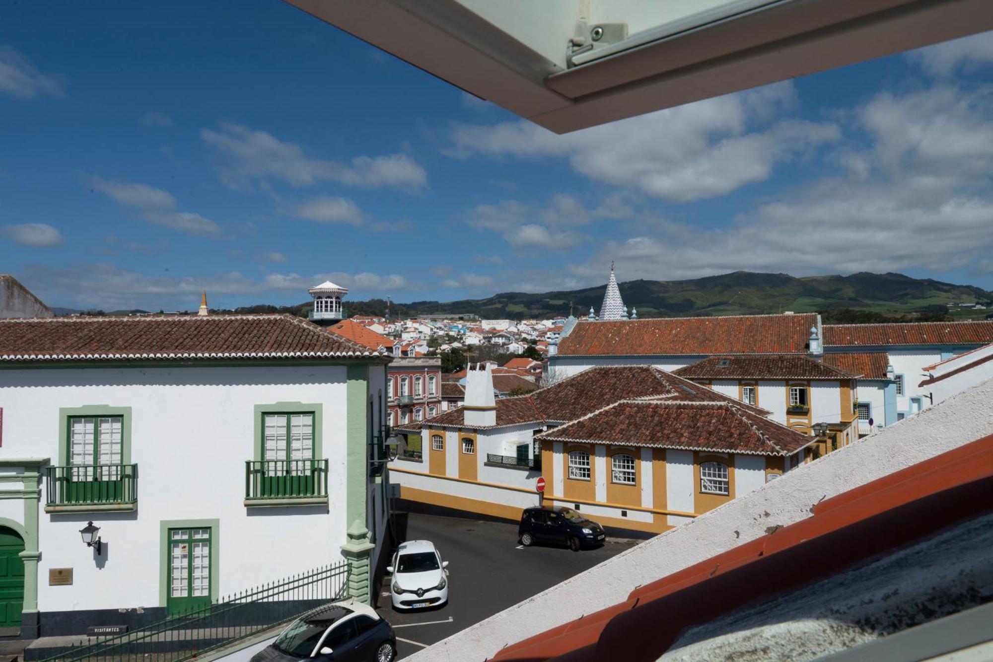 Casa Dos Remedios Apartment Angra do Heroismo Luaran gambar